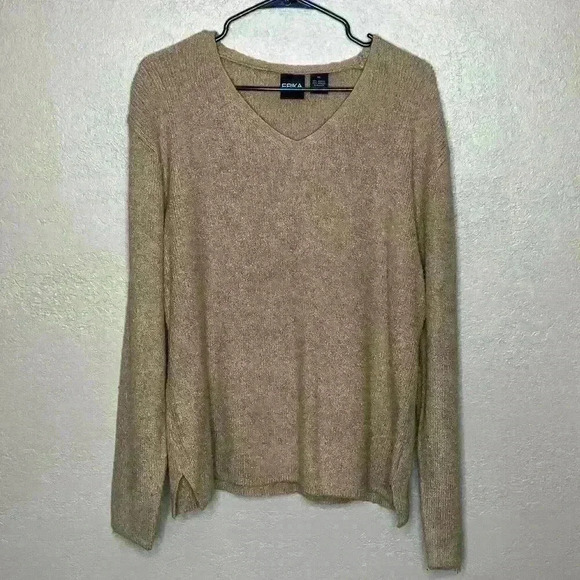 Vintage Erika V-Neck Tan Sweater Size XL - Picture 1 of 3